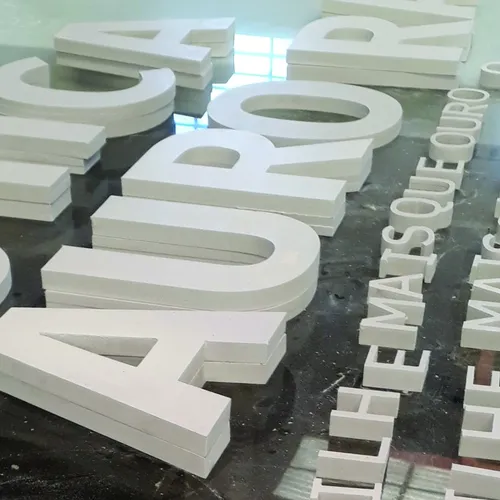 Letra PVC Expandido na Router CNC